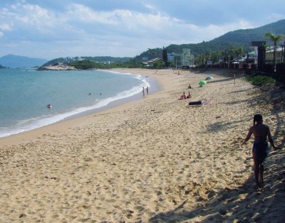 Beira-Mar na Praia da Ilhota em Itapema