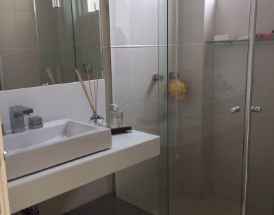 Requintado Frente Mar na Meia Praia