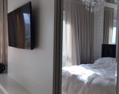 Requintado Frente Mar na Meia Praia