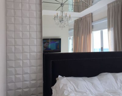 Requintado Frente Mar na Meia Praia