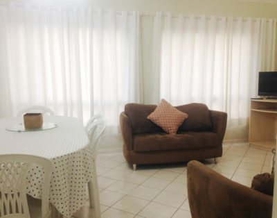 Apartamento em Edifício Frente Mar
