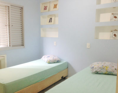Apartamento em Edifício Frente Mar