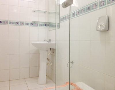 Apartamento em Edifício Frente Mar