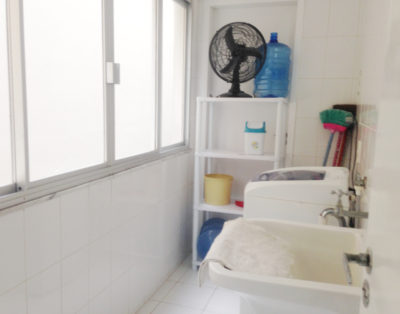 Apartamento em Edifício Frente Mar