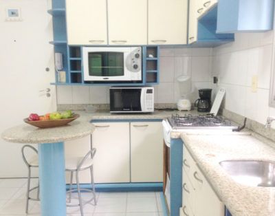 Apartamento em Edifício Frente Mar