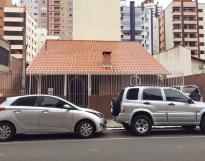 Casa para Excursão a 290m da Praia Central
