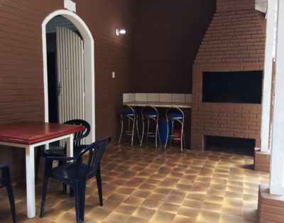 Casa para Excursão a 290m da Praia Central