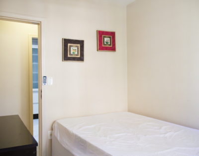 Apartamento na Meia Praia a 200m do Mar