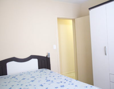 Apartamento na Meia Praia a 200m do Mar