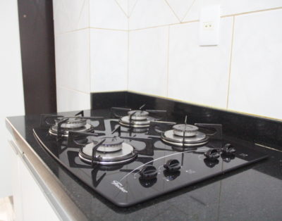 Apartamento na Meia Praia a 200m do Mar