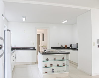 Casa Alto Padrão Frente Mar na Praia do Estaleirinho