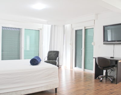 Casa Alto Padrão Frente Mar na Praia do Estaleirinho