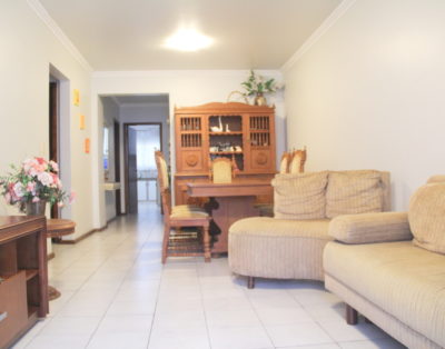 Apartamento 03 Dormitórios a 140m do Mar