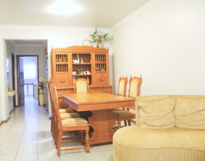 Apartamento 03 Dormitórios a 140m do Mar
