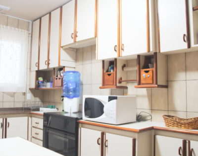 Apartamento 03 Dormitórios a 140m do Mar
