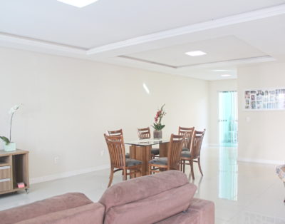 Amplo Sobrado em Balneário Camboriú