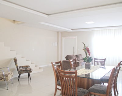 Amplo Sobrado em Balneário Camboriú