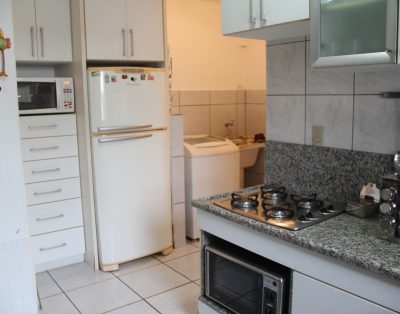 Casa na Praia Brava a Poucos Metros do Mar