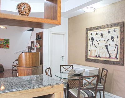 Casa na Praia Brava a Poucos Metros do Mar