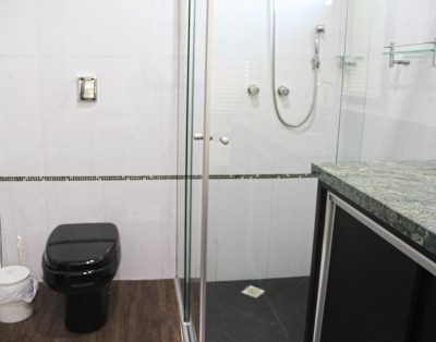 Elegante Casa Alto Padrão Frente Mar na Praia do Estaleirinho