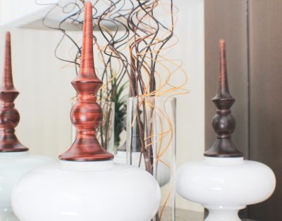 Amplo Apartamento com Suíte e Sacada Vista Mar na Meia Praia