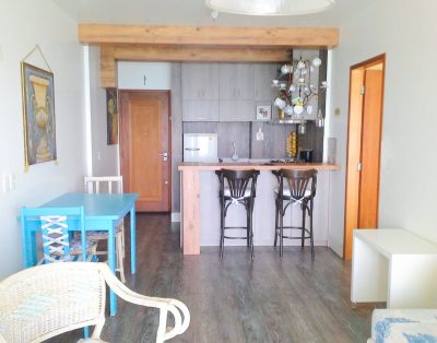 Apartamento Frente Mar com 2 Dormitórios em Canasvieiras