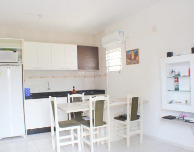 Casa para Temporada com 2 Dormitórios em Itapema