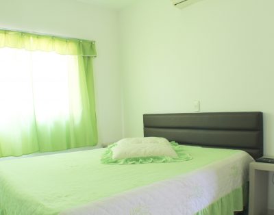 Casa para Temporada com 2 Dormitórios em Itapema