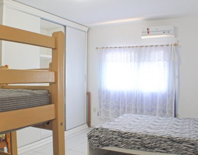 Ampla Casa em Itapema a 500m do Mar