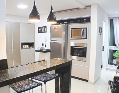 Fino Apto 3 Suítes em Meia Praia Itapema