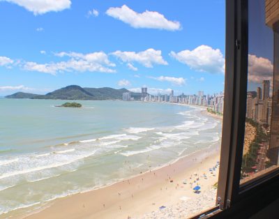Apartamento Frente Mar com Super Vista Panorâmica em Balneário Camboriú