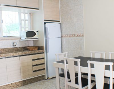 Apartamento 2 Dormitórios no Centro de Porto Belo