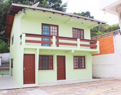 Apartamento 2 Dormitórios no Centro de Porto Belo