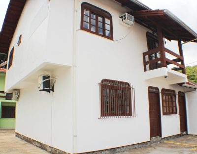 Apartamento 2 Dormitórios no Centro de Porto Belo