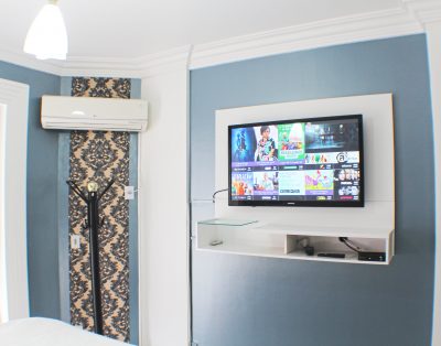 Confortável Apartamento na Meia Praia