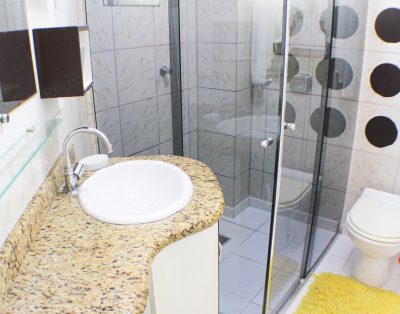 Confortável Apartamento na Meia Praia