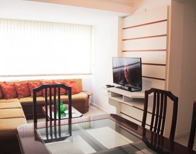 Apartamento em Edifício Frente Mar em Balneário Camboriú