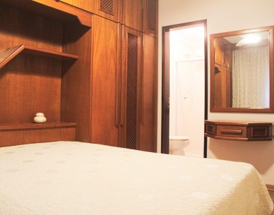 Apartamento em Edifício Frente Mar em Balneário Camboriú