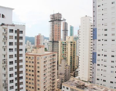 Apartamento em Edifício Frente Mar em Balneário Camboriú