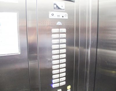 Apartamento em Edifício Frente Mar em Balneário Camboriú