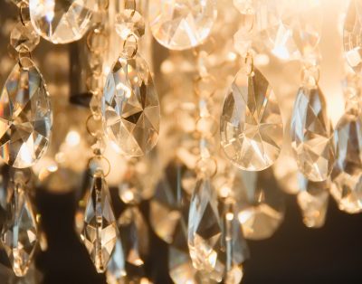 Apartamento com 2 Suítes e Terraço na Meia Praia