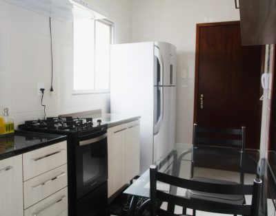 Apartamento 3 Dormitórios em Edifício Frente Mar