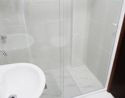 Apartamento 3 Dormitórios em Edifício Frente Mar