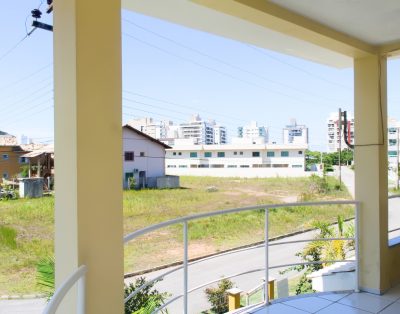 Casa com Piscina na Praia de Palmas