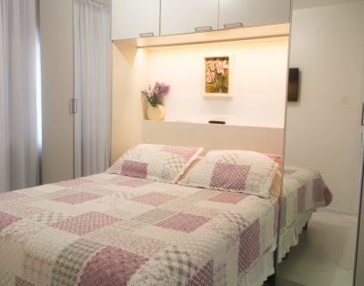 Elegante Apartamento em Edifício Frente Mar