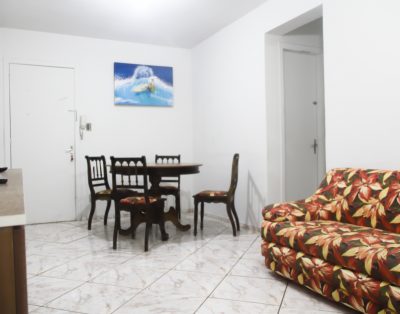 Apartamento na Praia Central a 100m do Mar