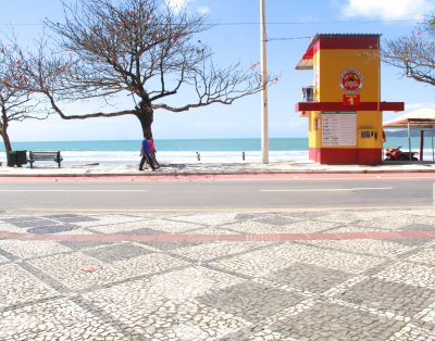 Apartamento Edifício Frente Mar 3 Dormitórios