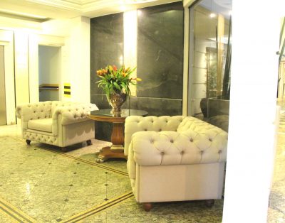 Apartamento Edifício Frente Mar 3 Dormitórios