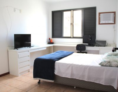 Apartamento Edifício Frente Mar 3 Dormitórios