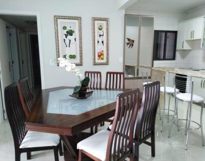 Apartamento 3 Dormitórios Edifício Frente Mar